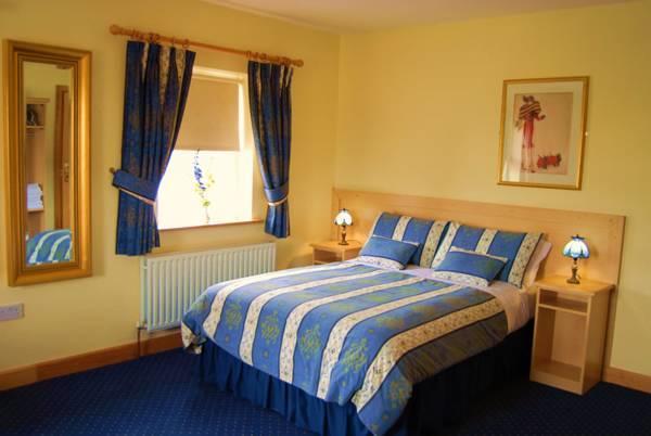 Feerick'S Hotel Rathowen Екстер'єр фото